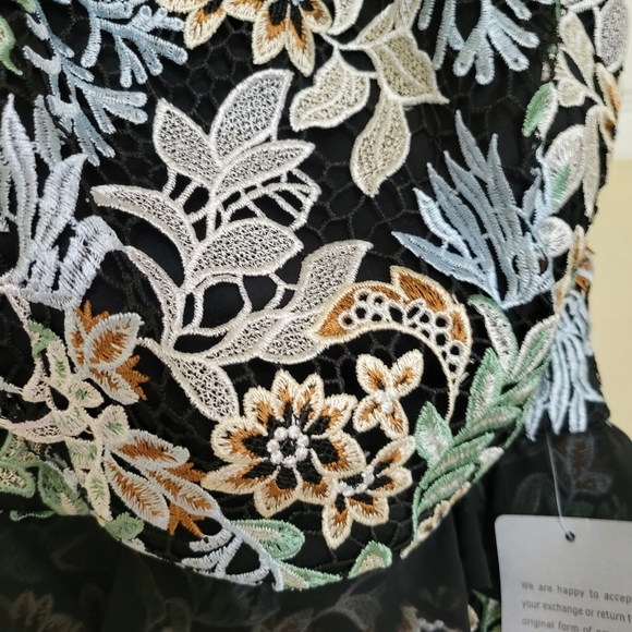 COPY - Chi-Chi halter neck lace crochet sheer ham midi dress, size us 6. - Picture 3 of 14